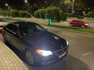 BMW 5 Series foto 4