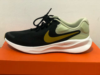 Nike Revolution 7 foto 4