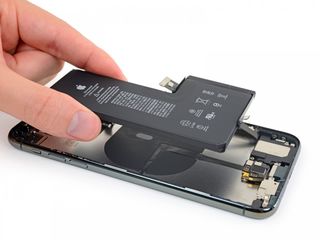 Iphone Bateria nu se încarcă? O înlocuim fără probleme!
