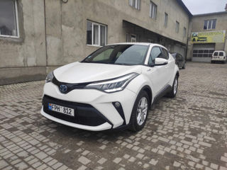 Toyota C-HR foto 2