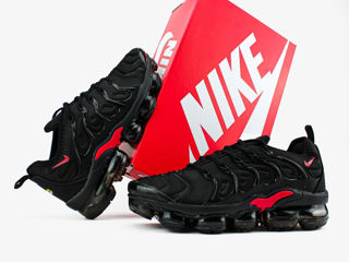Nike Vapormax Plus Black Red foto 1
