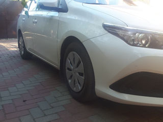 Toyota Auris фото 2