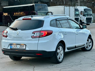 Renault Megane foto 2