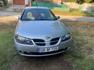 Nissan Almera foto 1