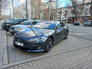 Tesla Model S foto 4