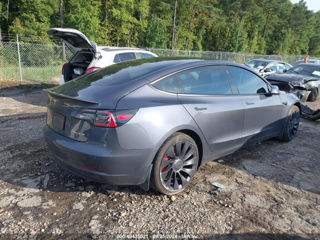 Tesla Model 3 foto 7