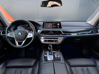 BMW 7 Series foto 10