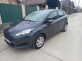 Ford Fiesta foto 3