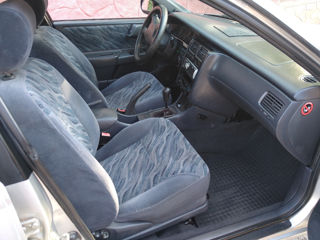 Toyota Carina foto 8