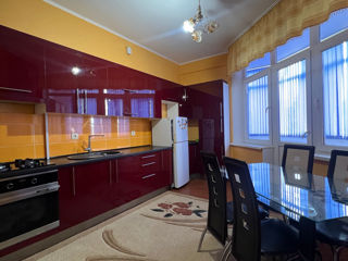 Apartament cu 1 cameră, 56 m², Buiucani, Chișinău foto 4