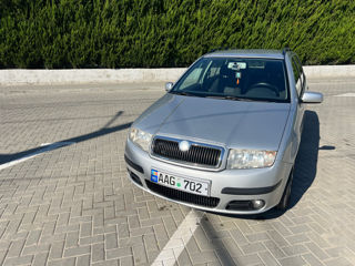 Skoda Fabia foto 2