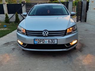 Volkswagen Passat foto 8