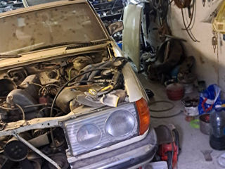 Mercedes Series (W123) foto 7