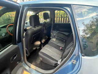 Renault Scenic foto 2