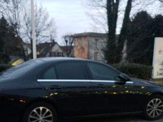 Mercedes E-Class foto 1