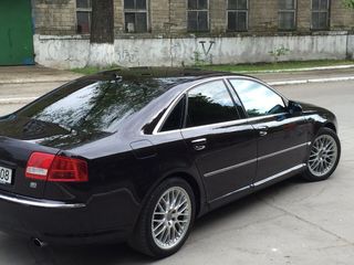 Audi A8 foto 2