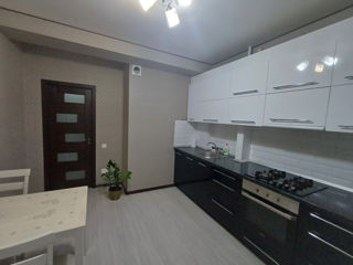 Apartament cu 2 camere, 55 m², Buiucani, Chișinău foto 4