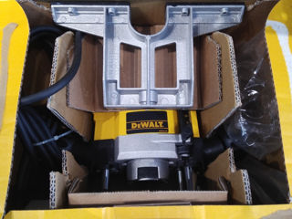 DeWalt DW615 pret 3890lei foto 1