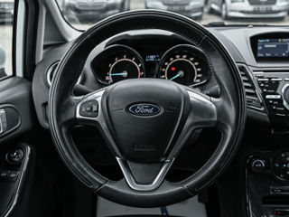 Ford Fiesta фото 10