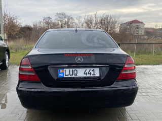 Mercedes E-Class foto 5