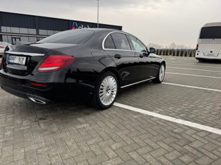 Mercedes E-Class foto 3