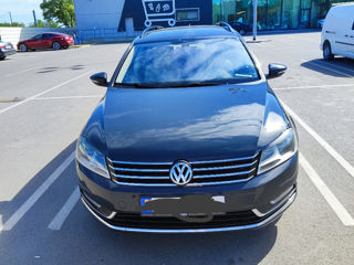 Volkswagen Passat foto 2