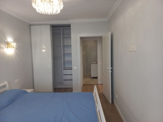 Apartament cu 2 camere, 70 m², Centru, Chișinău foto 4