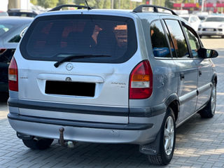 Opel Zafira foto 3