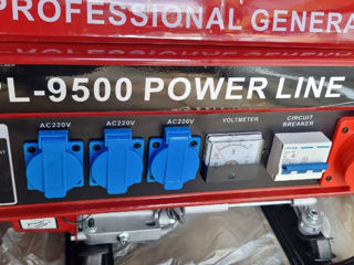 Generator curent 2500W, 3 prize 220 , 1 priza 380 ,Import Germany,