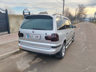 Volkswagen Sharan foto 4