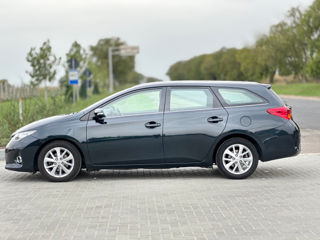 Toyota Auris foto 8