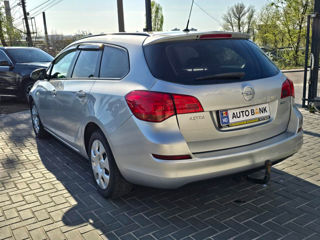 Opel Astra foto 8