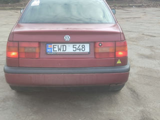 Volkswagen Passat foto 2