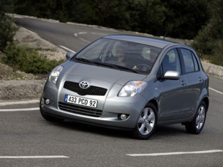 Piese Toyota yaris verso ,yaris ! Piese foto 3