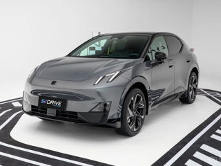 Lynk & Co 02 foto 2