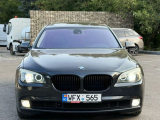 BMW 7 Series foto 1