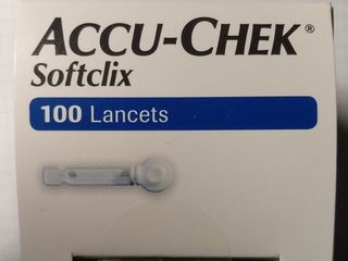 Иглы стерильные медицинские для автоматического прокалывателя Accu-Chek Soft Clix lancets 100 pcs. foto 5