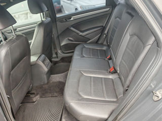 Volkswagen Passat foto 8