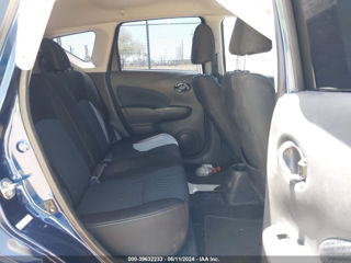 Nissan Versa foto 8