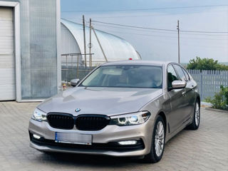 BMW 5 Series foto 4