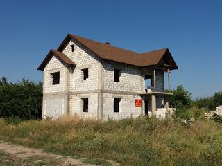 Чореску, новый дом + 6 соток 32000 Евро  ОБМЕН на квартиру в Кишиневе. foto 1
