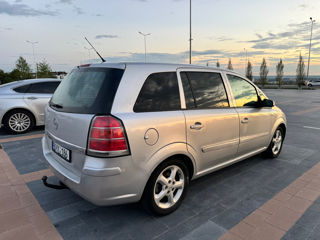 Opel Zafira foto 6