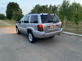 Jeep Grand Cherokee foto 4