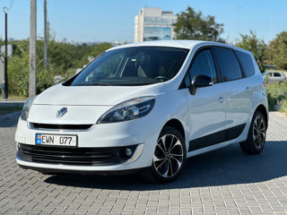 Renault Grand Scenic foto 2