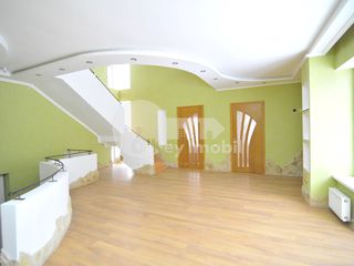 Casă cu 3 nivele, 430 mp, Botanica, str. Mihai Juraveli, 215000 € ! foto 3