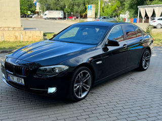 BMW 5 Series foto 2