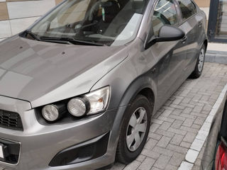 Chevrolet Aveo foto 2