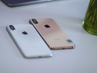 iPhone XS