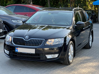 Skoda Octavia foto 1