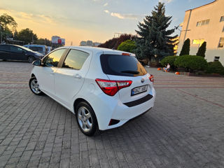 Toyota Yaris foto 6